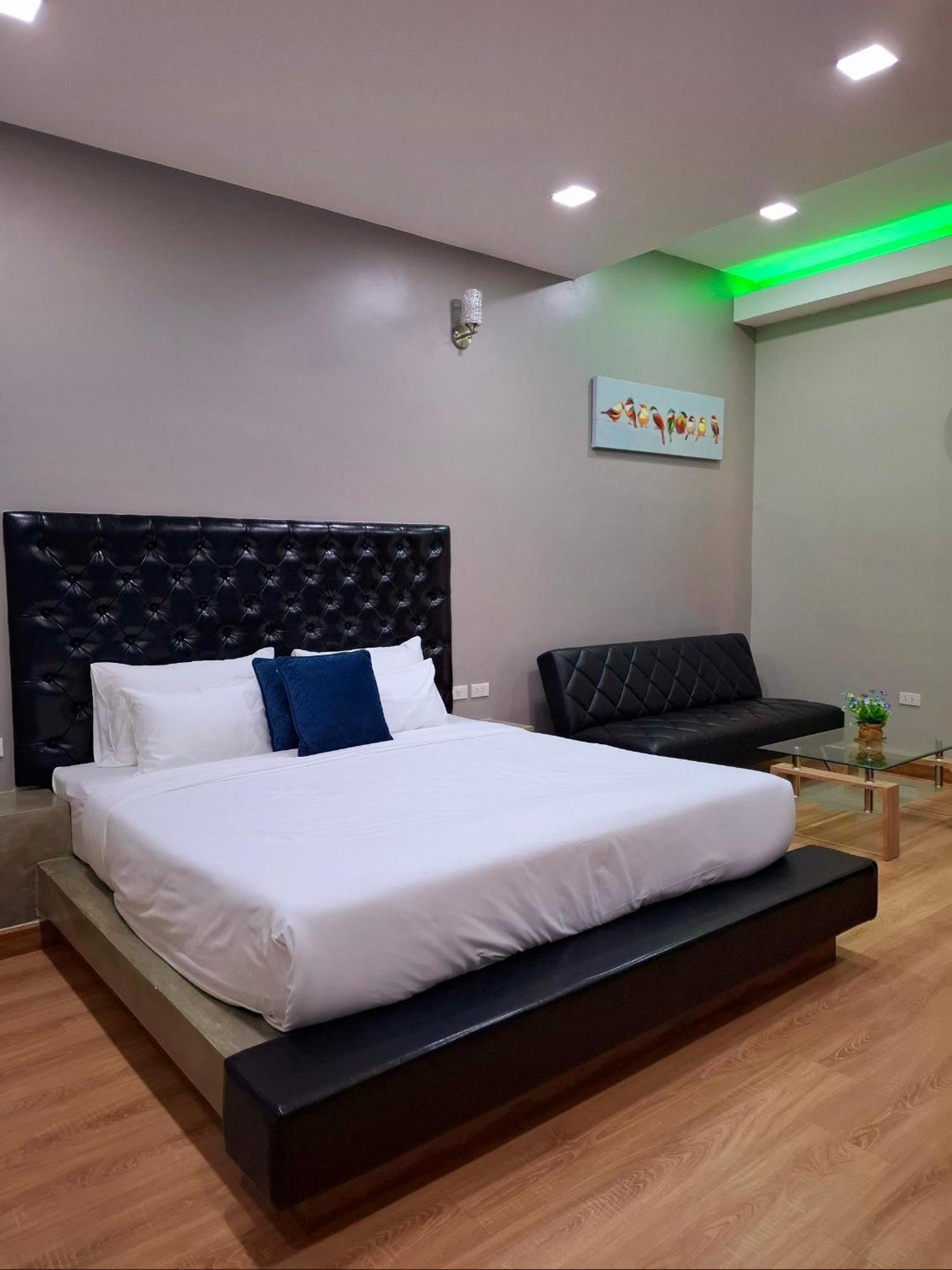 Sawasdee​ Buriram​ *