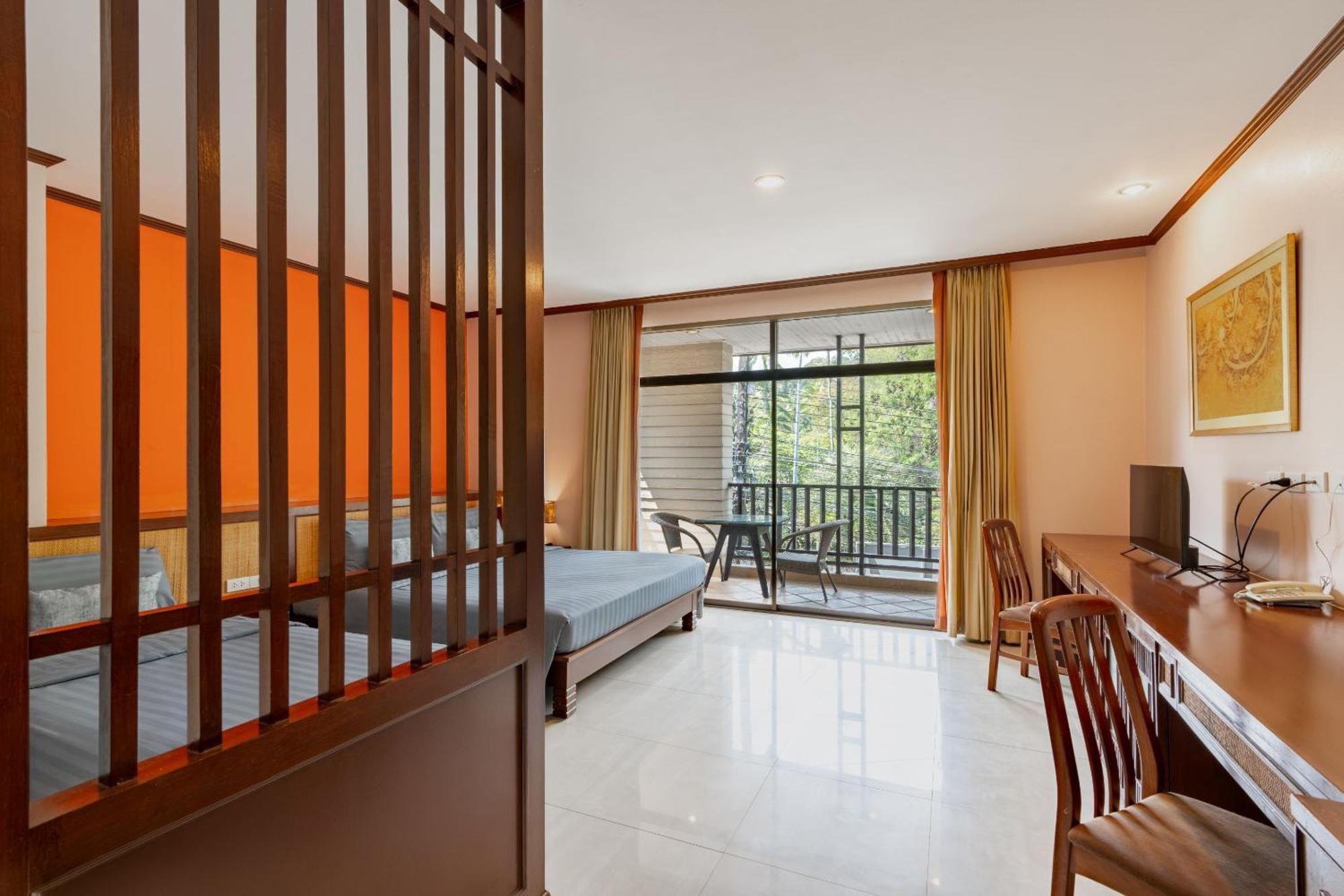 Timber House 3*