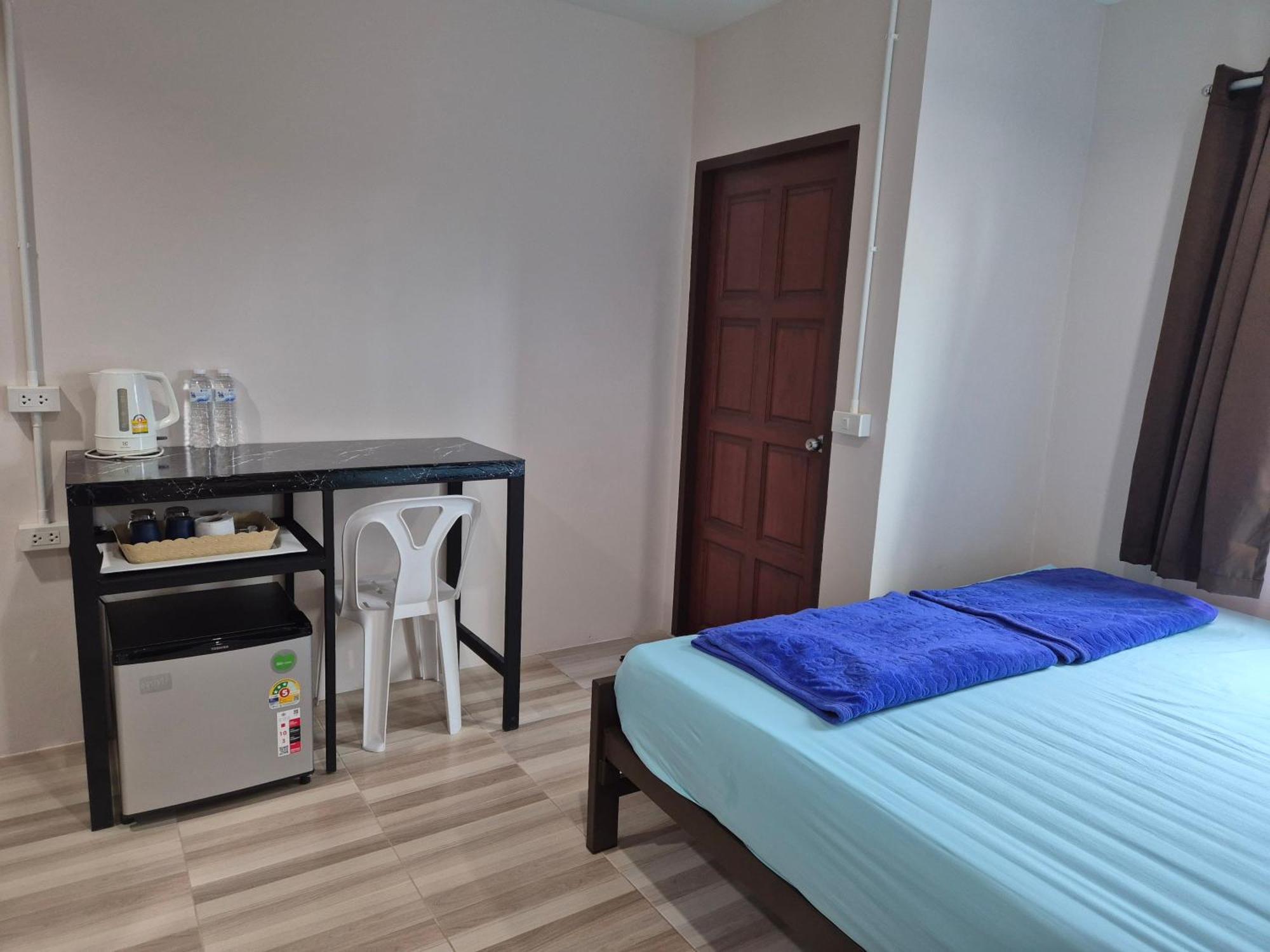 Hostel Sairee Center