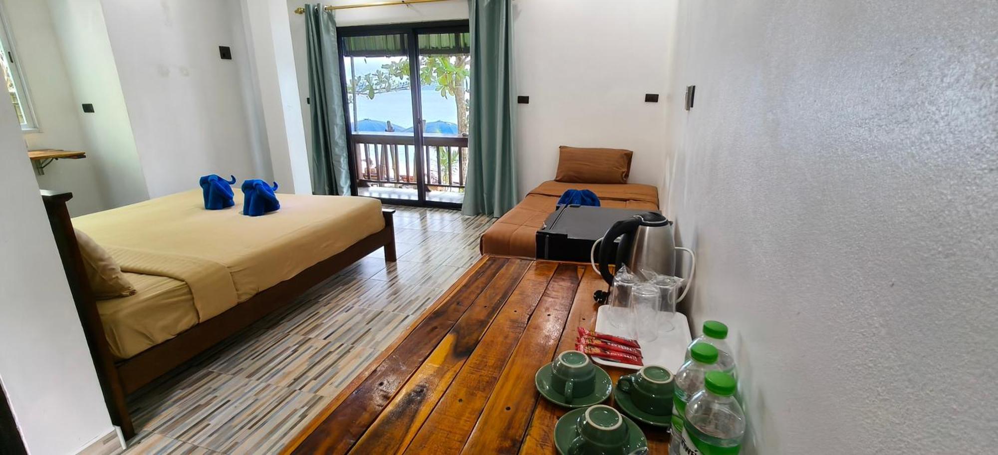 Yuyu Golden Resort 2*