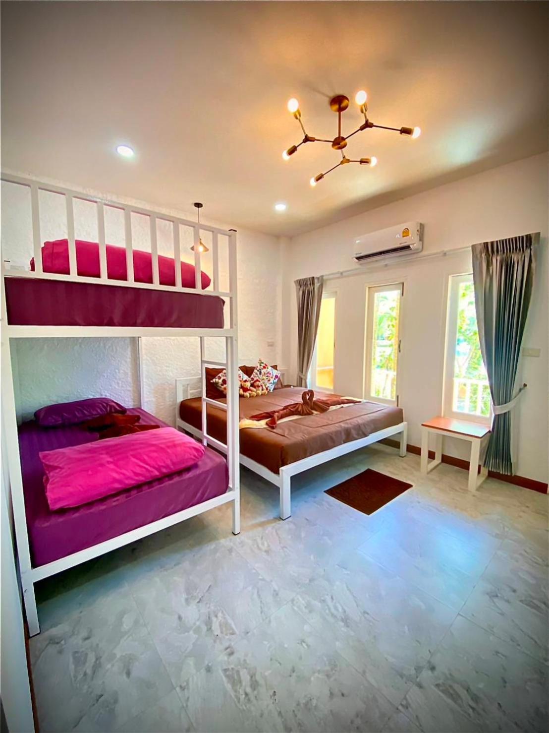 Oasis Waterpark Hotel 4*