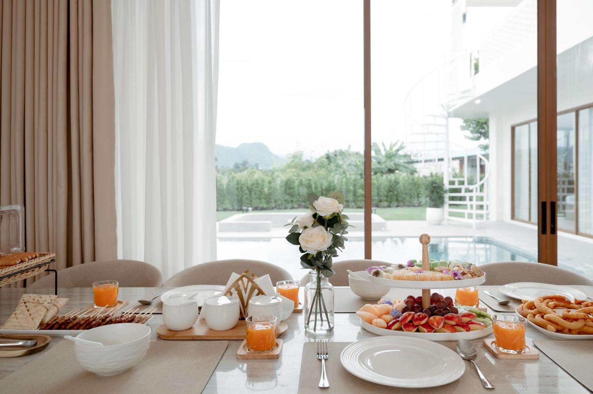 Resort Paramount 2 *