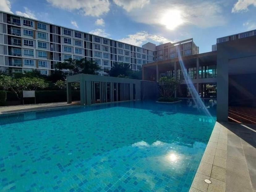 Dcondo Is Next To The Mall Apartment