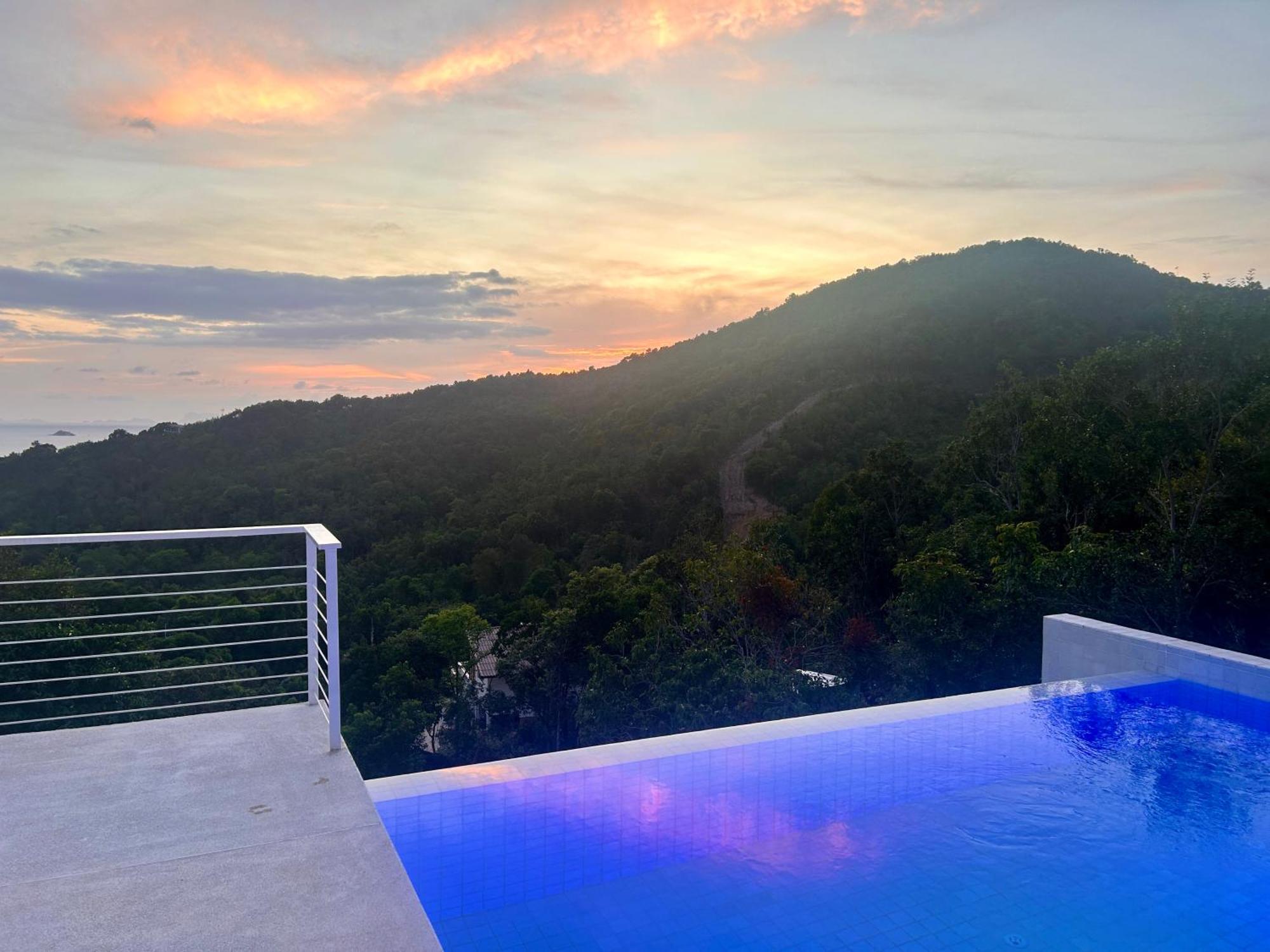 Horizon Villa Srithanu