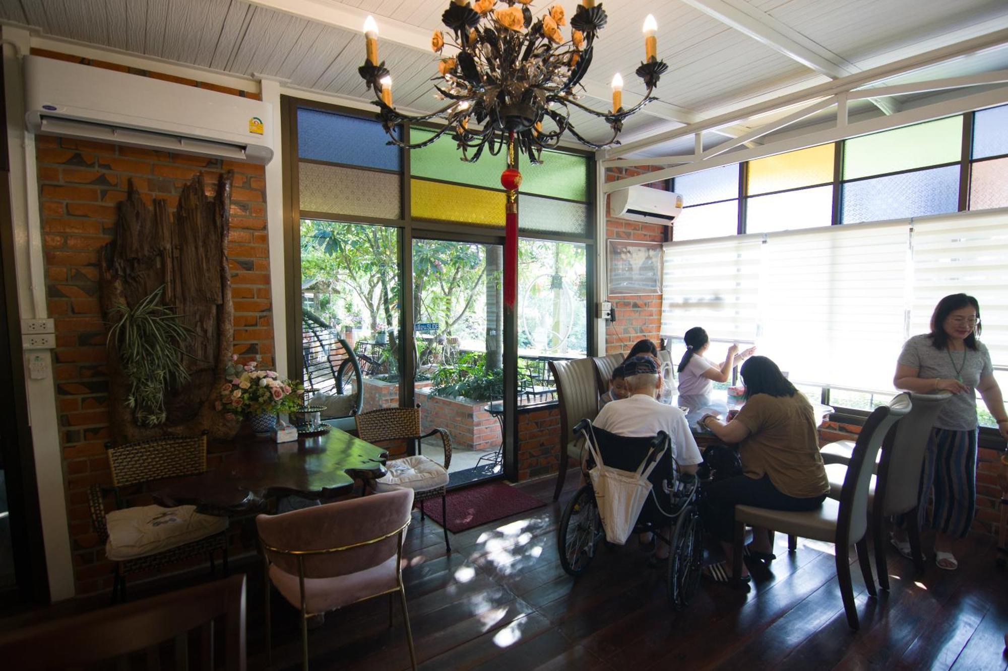 Corner House Hotel