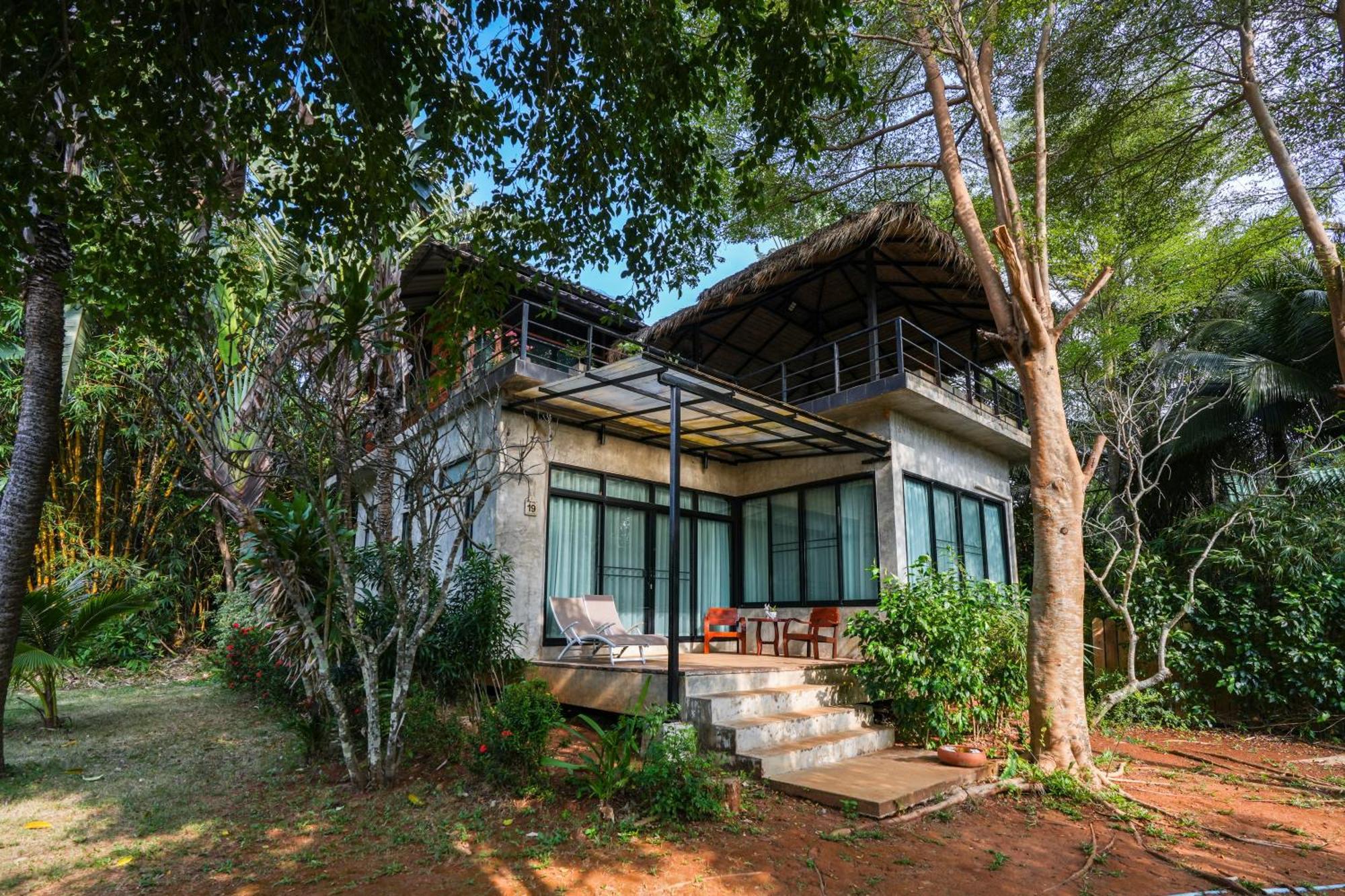 Resort White Koh Mak