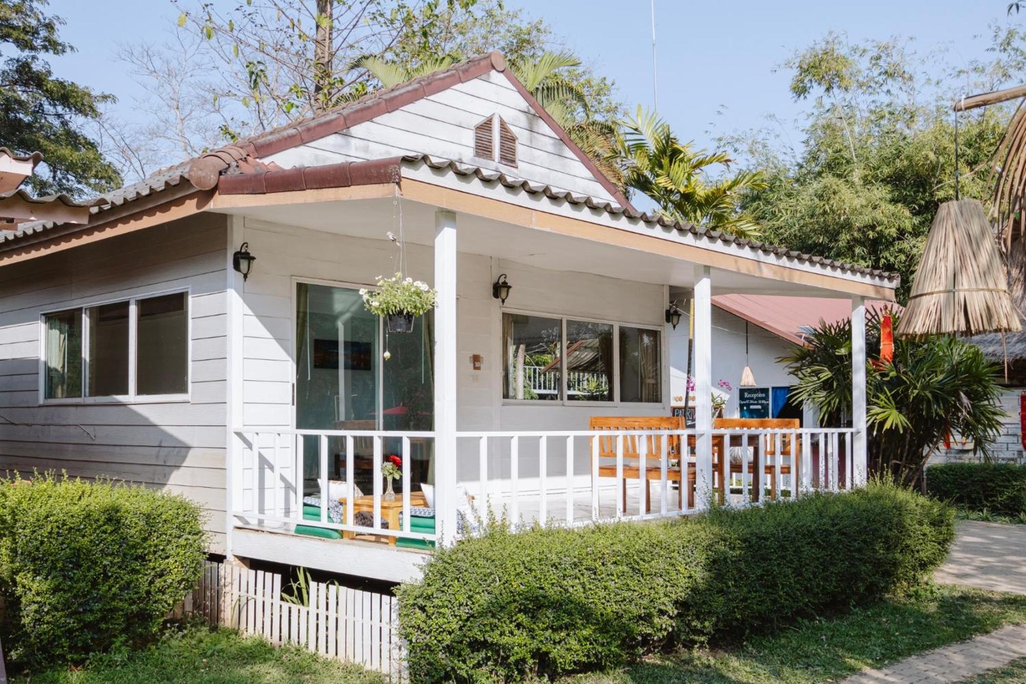Baan Riverside Resort