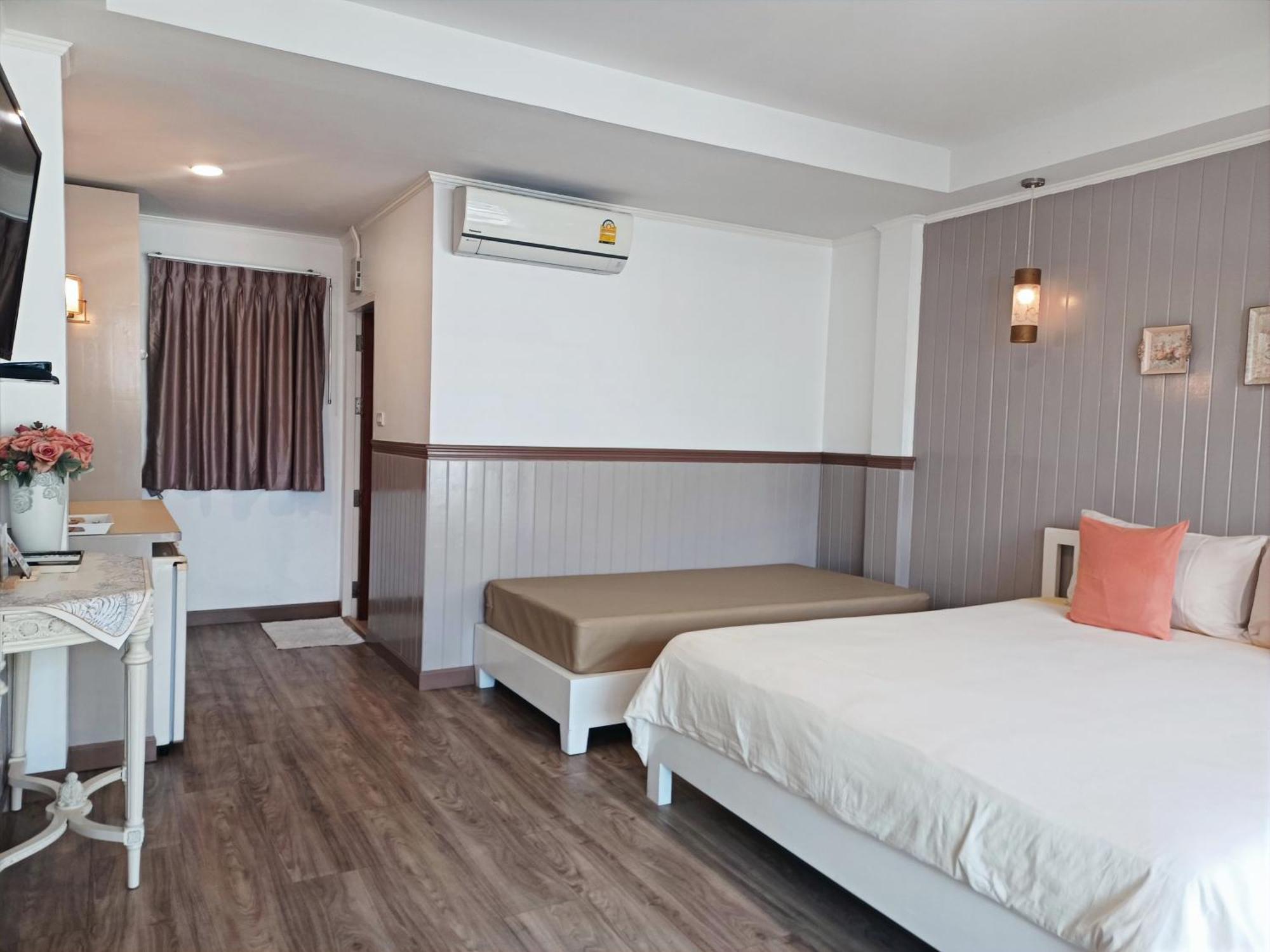 Riviera 3*