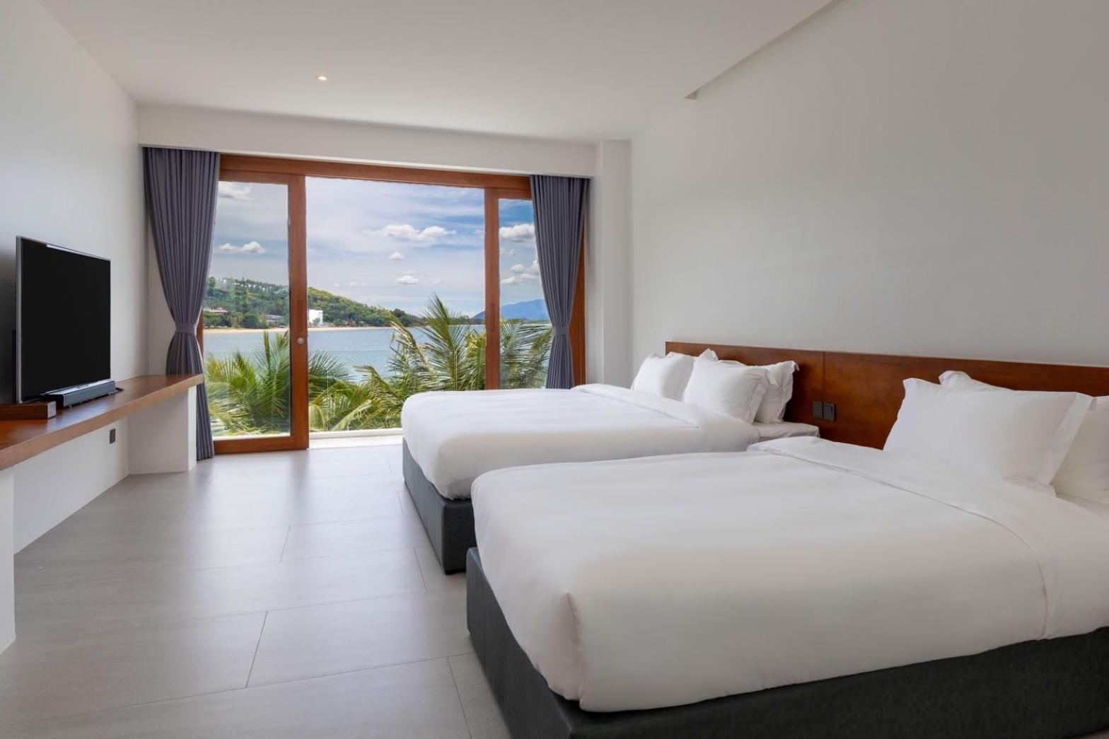 X-sea Harbor Bay Hotel