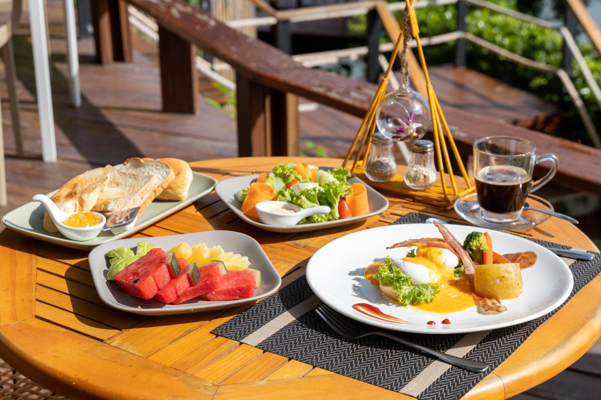 X-sea Harbor Bay Hotel 4*