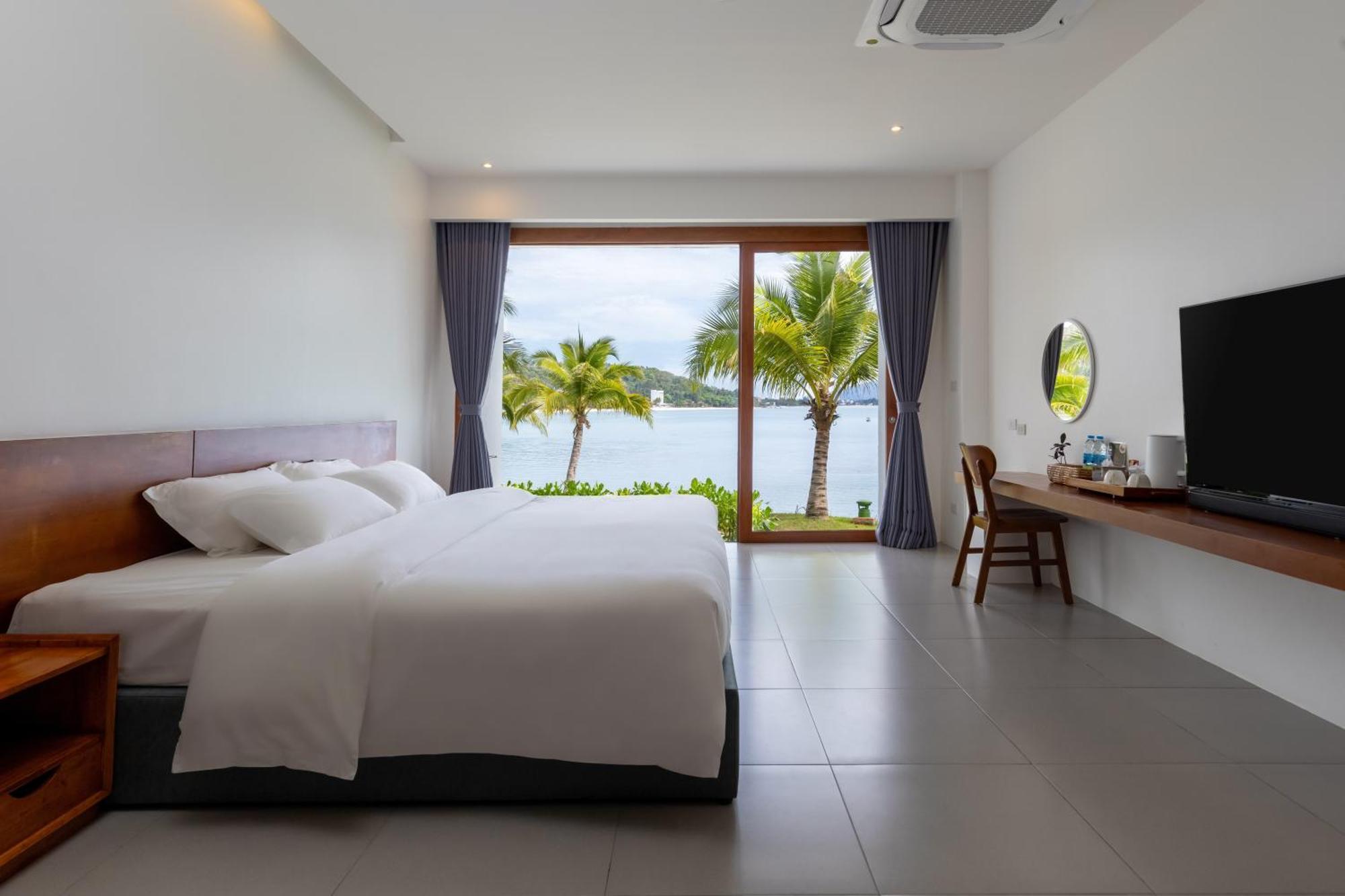 X-sea Harbor Bay Hotel 4*