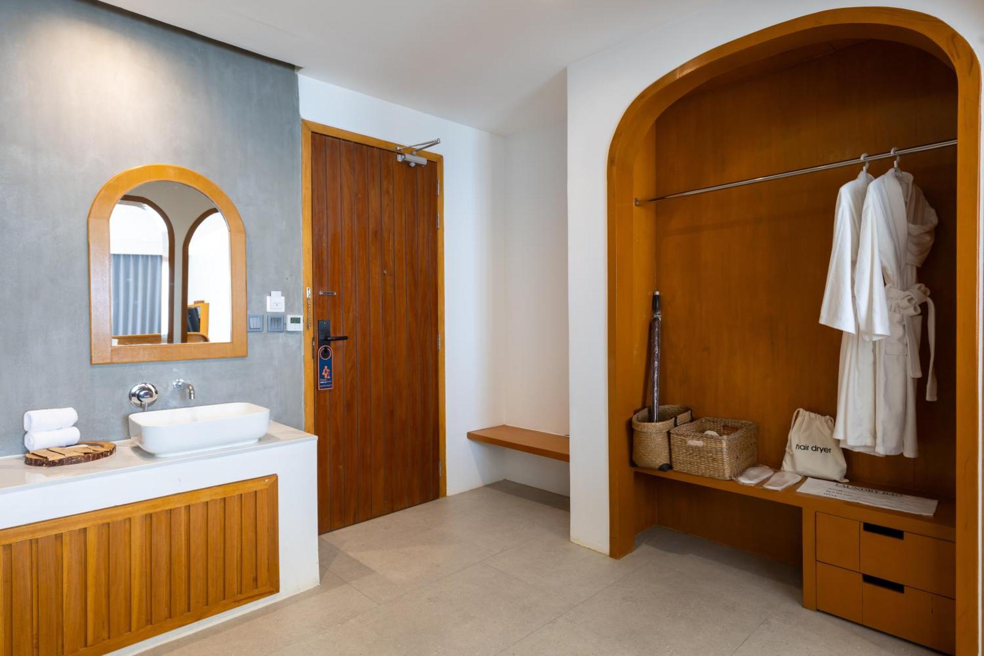 X-sea Harbor Bay Hotel Khanom