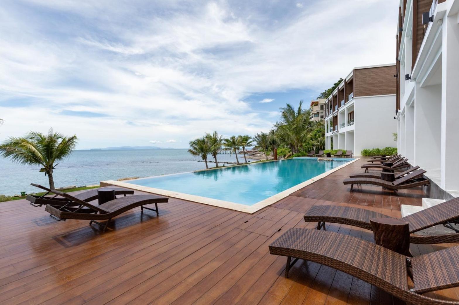 X-sea Harbor Bay Hotel Khanom