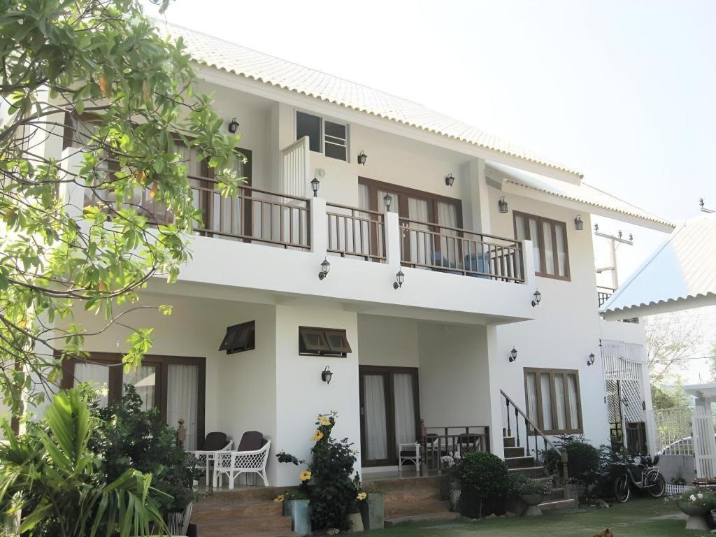 Hotel Baan Parinda 2*