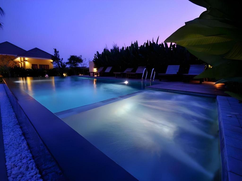 Phra Chan Resort 3*