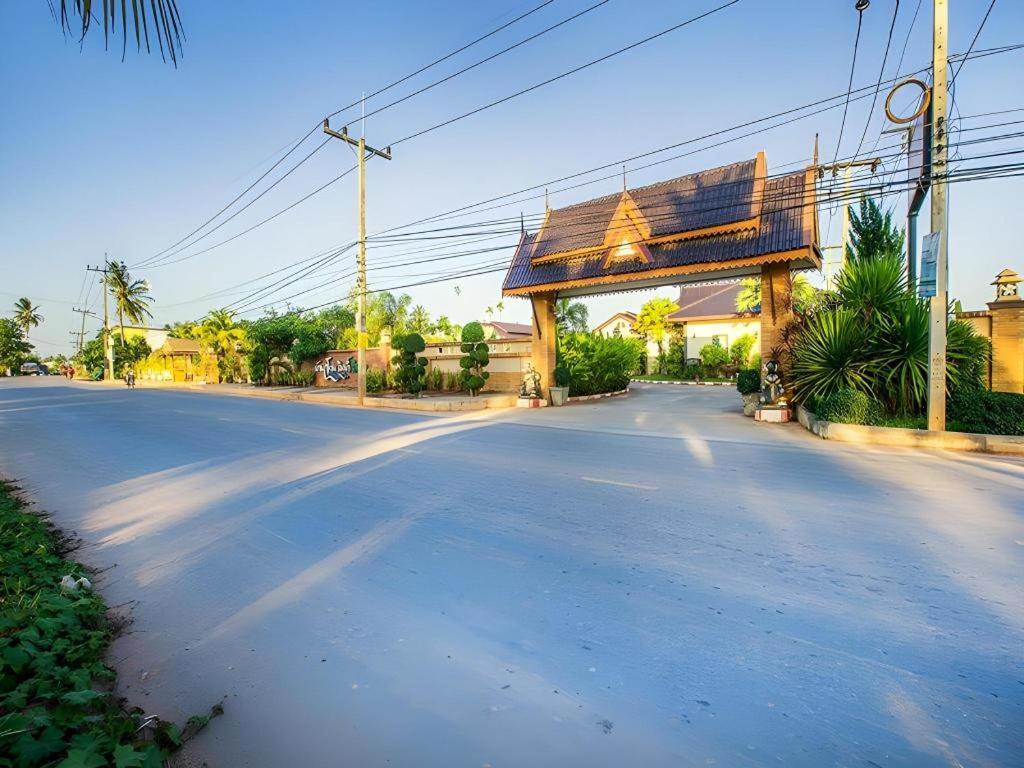 Baan Suan Rim Num