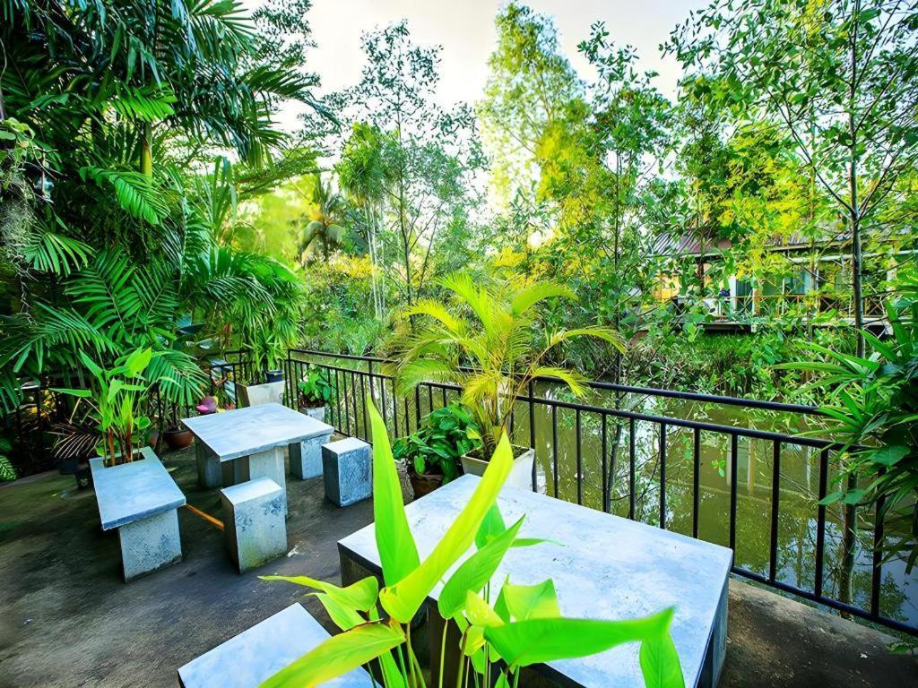 Baan Suan Rim Num Surat Thani