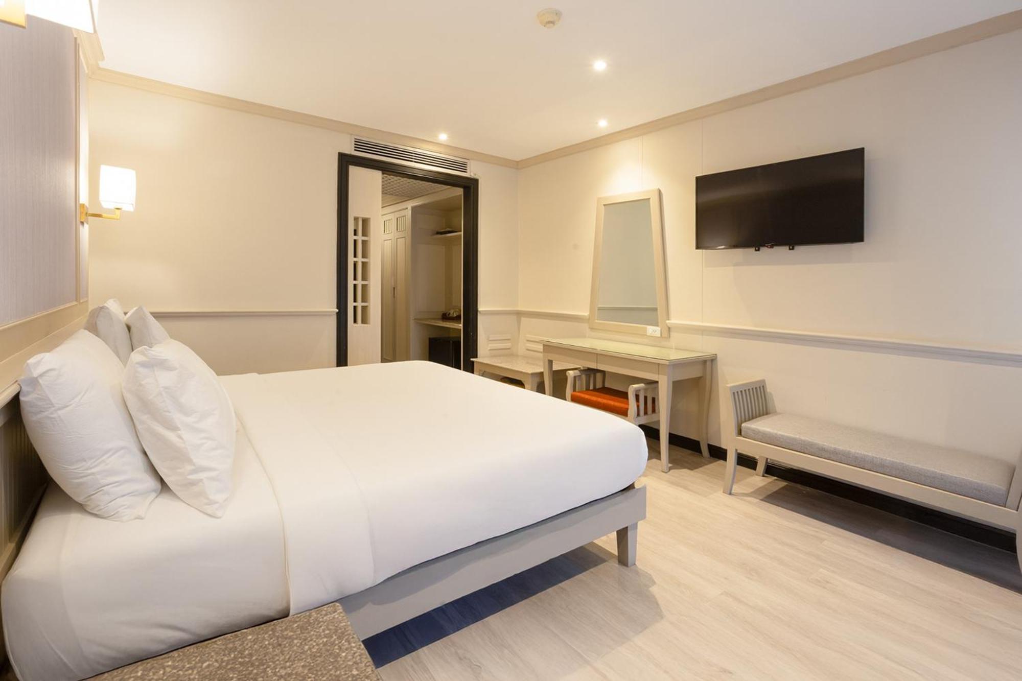 Pinnacle Grand Jomtien And Club Na Chom Thian