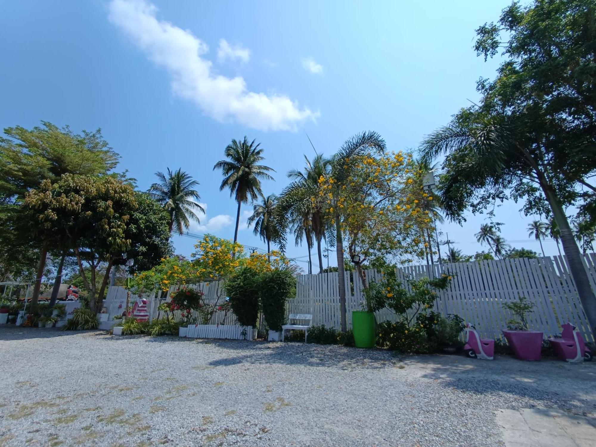Resort Saan Rak