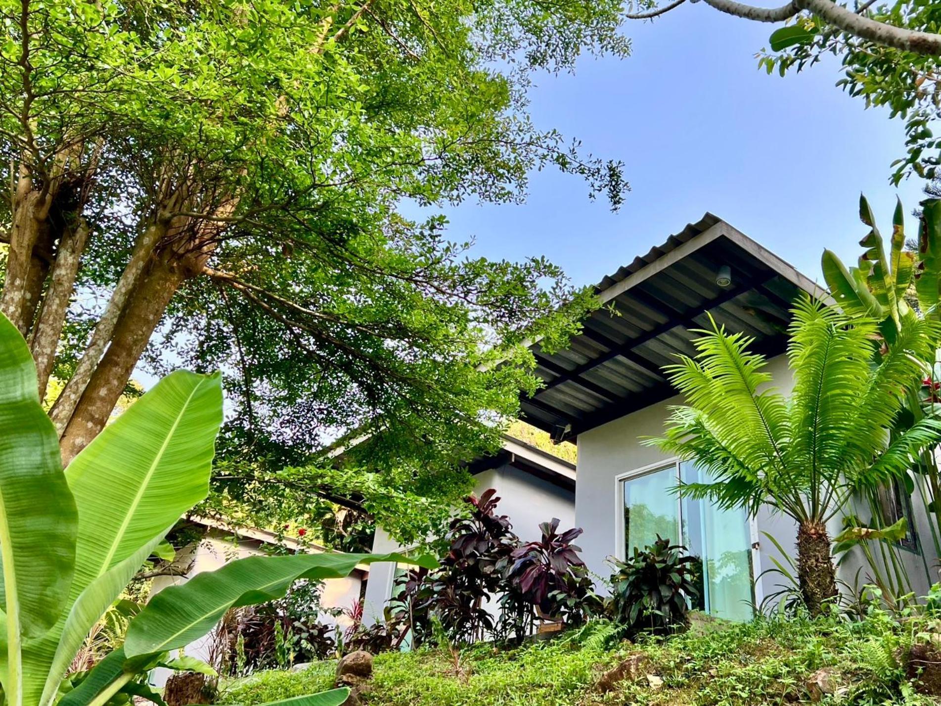 Wave-f Resort Ko Kut