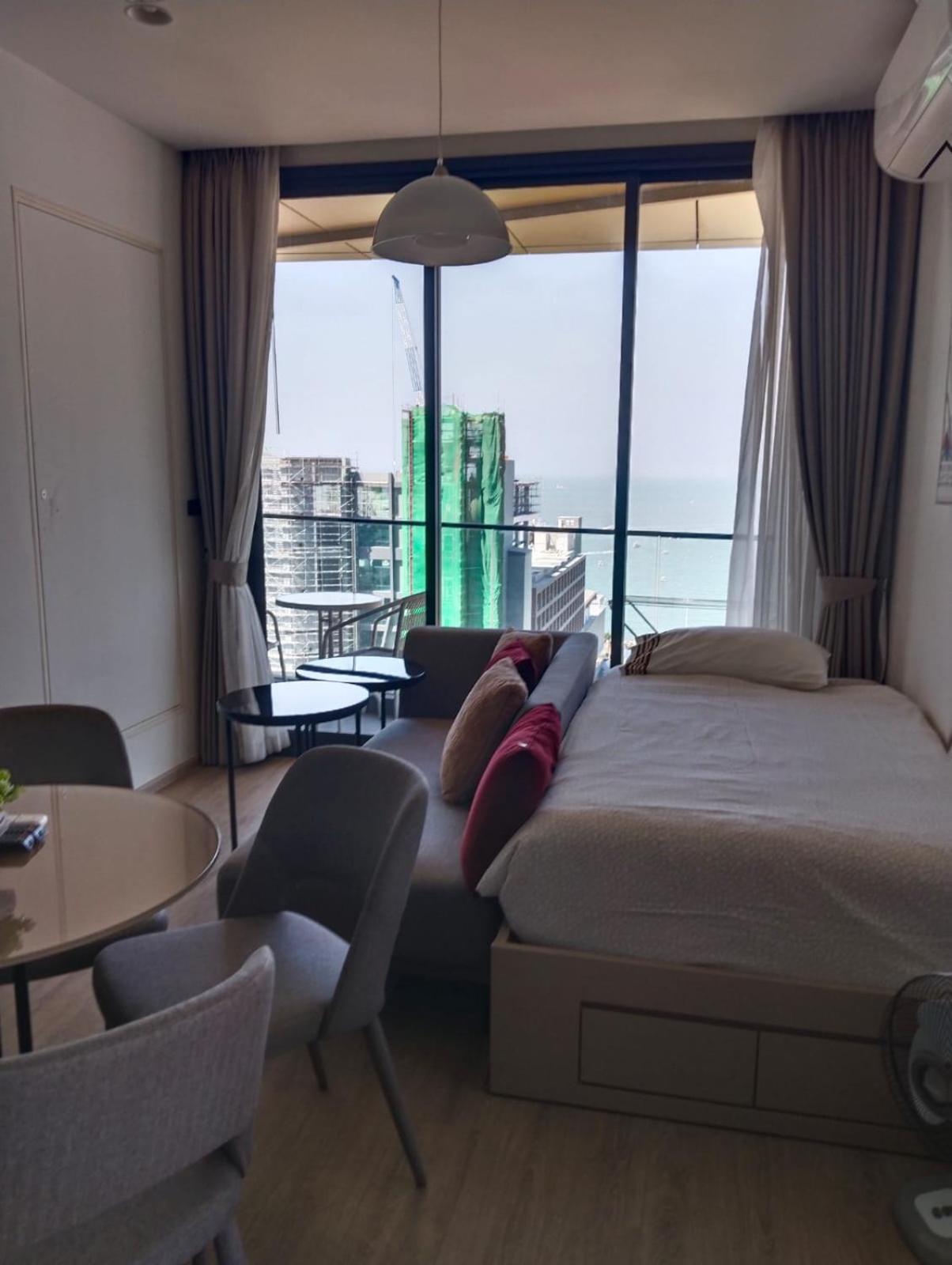 The Edge Infinity Apartamento Pattaya