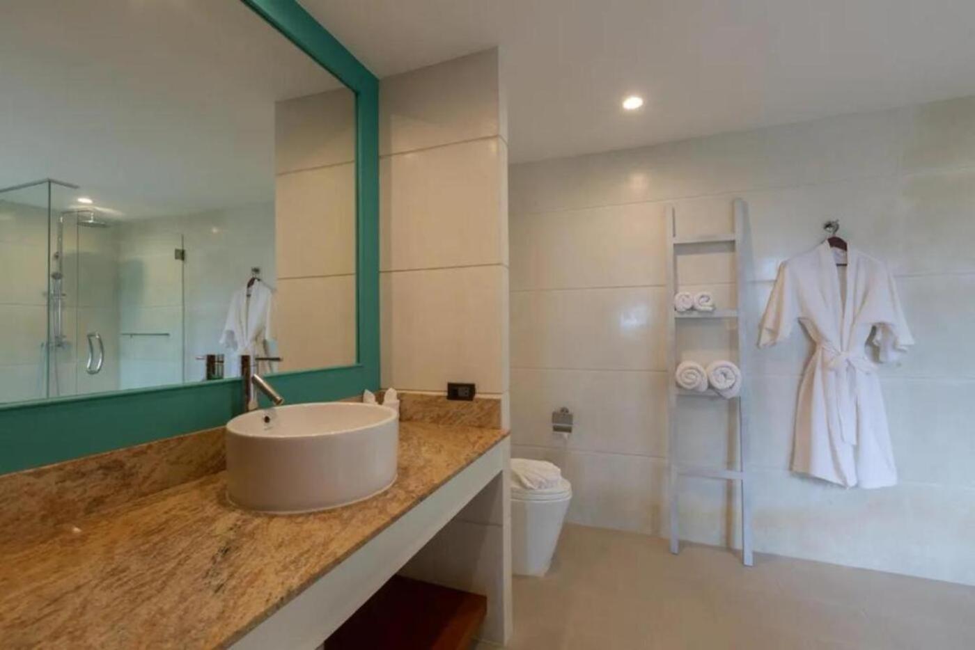 Luxury Sunsai 5br Front In Koh Samui Nathon