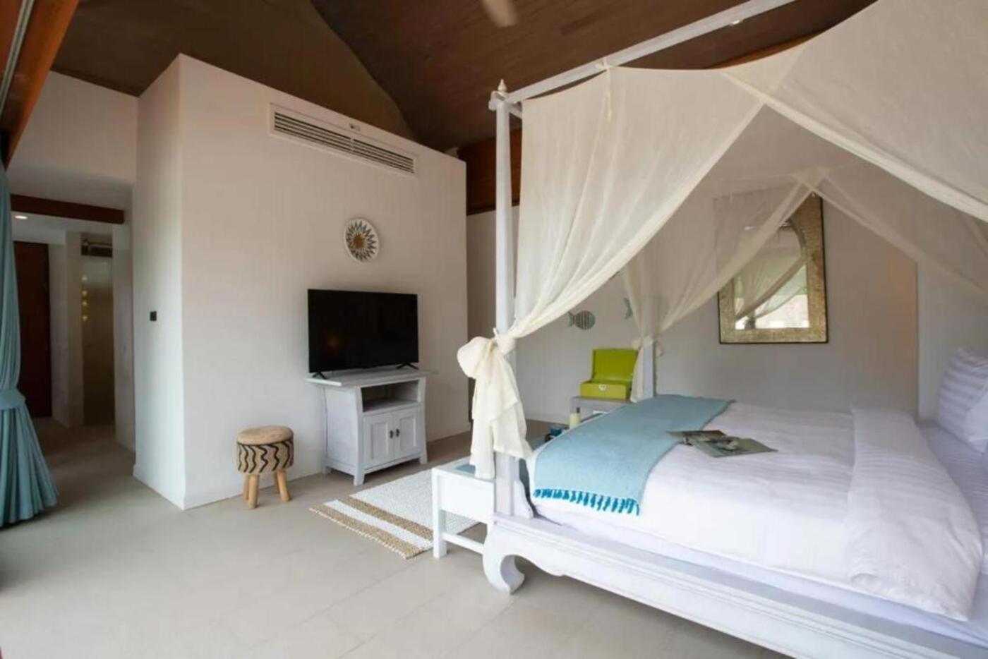 Luxury Sunsai 5br Front In Koh Samui