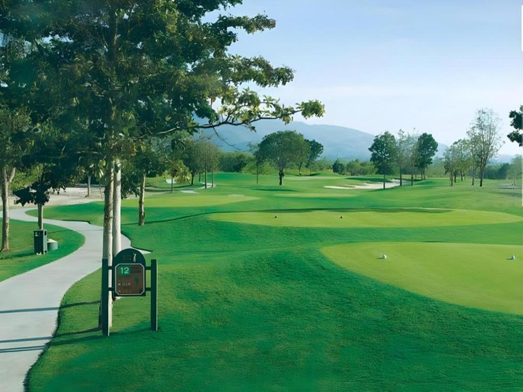 Hotel View And Golf Club HHQ