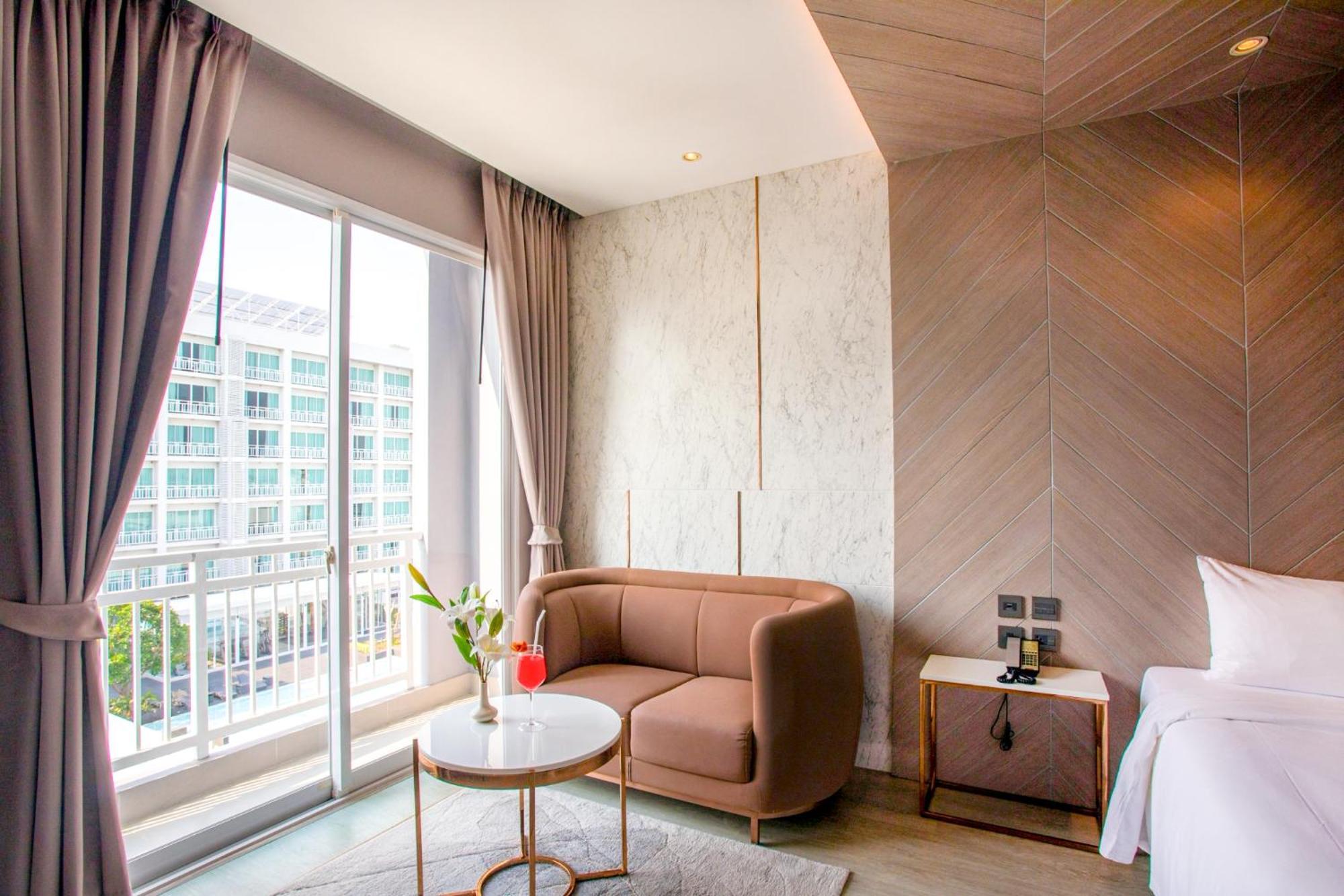 Hotel Golden 4*