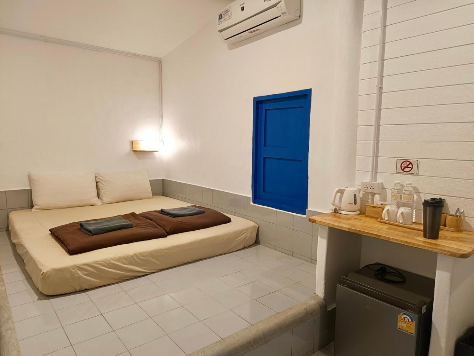 Canary Guest house