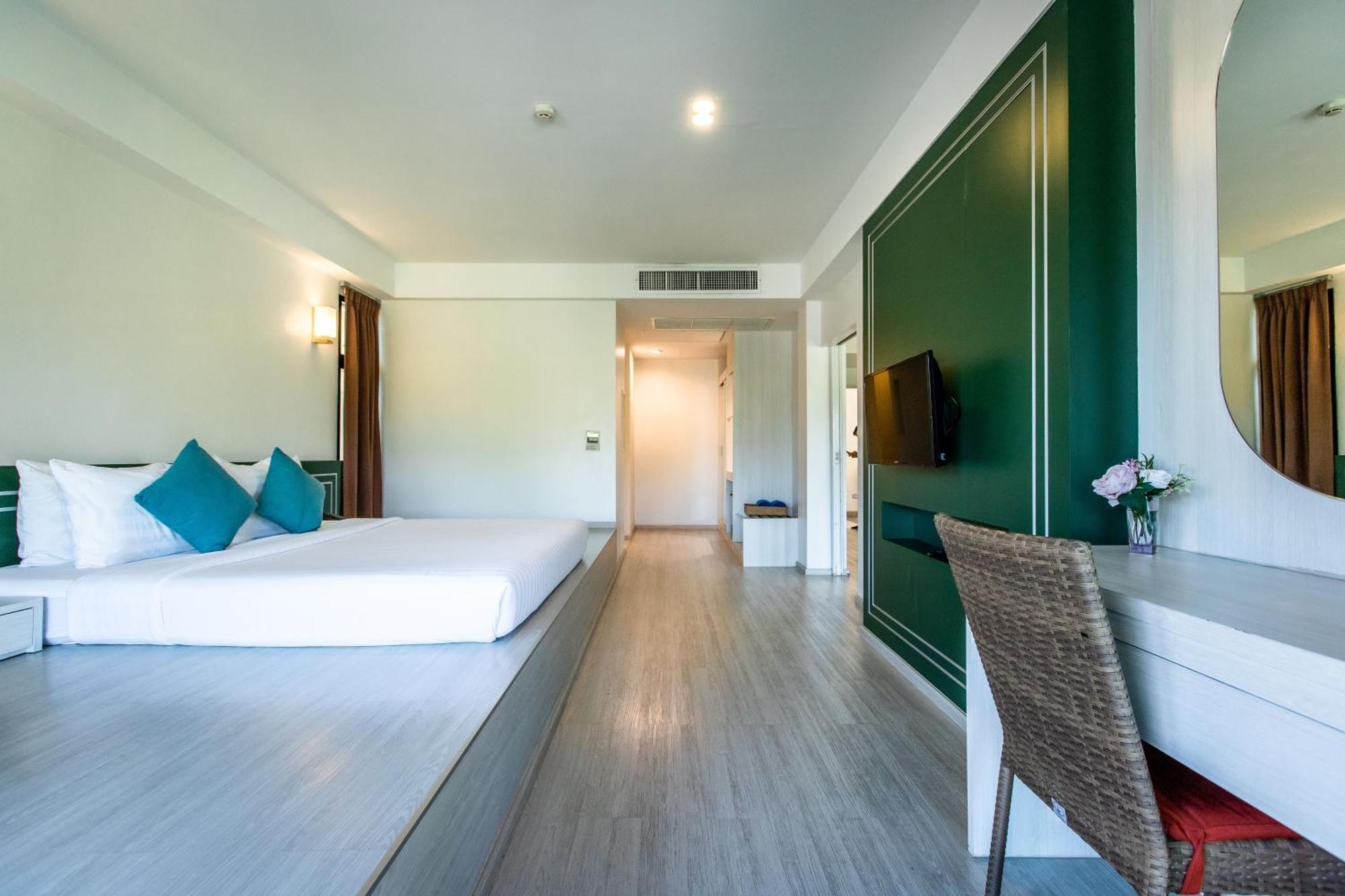 Hotel Bangsaen Heritage 4*