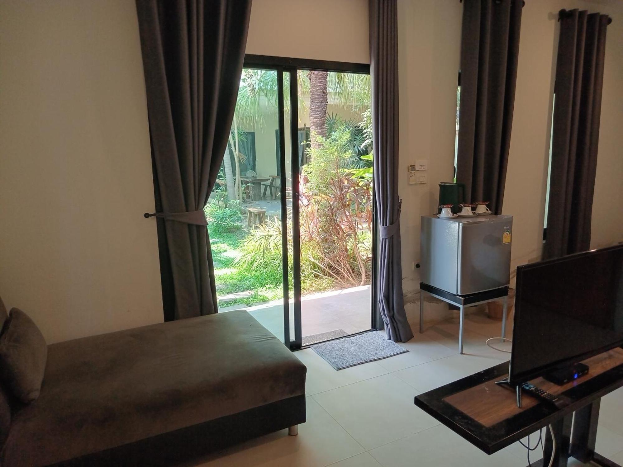 Tropical House​ Resort Hua Hin