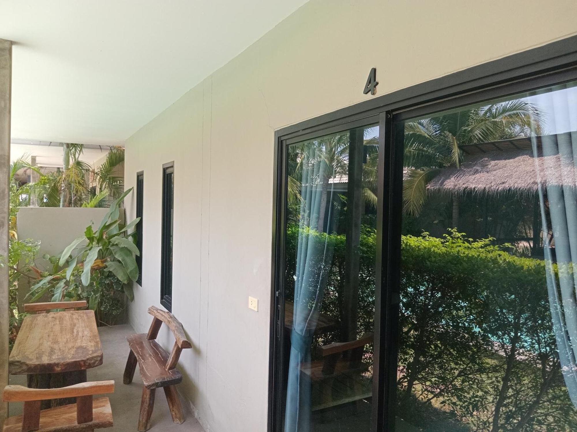 Tropical House​ Resort