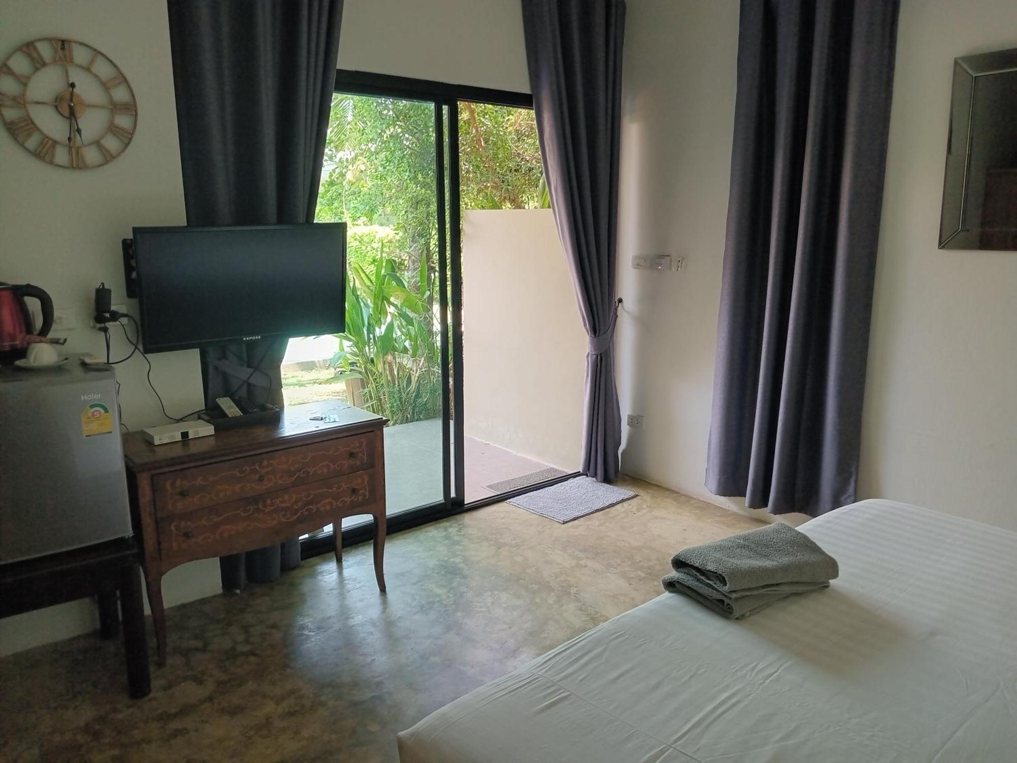Tropical House​ Resort Hua Hin