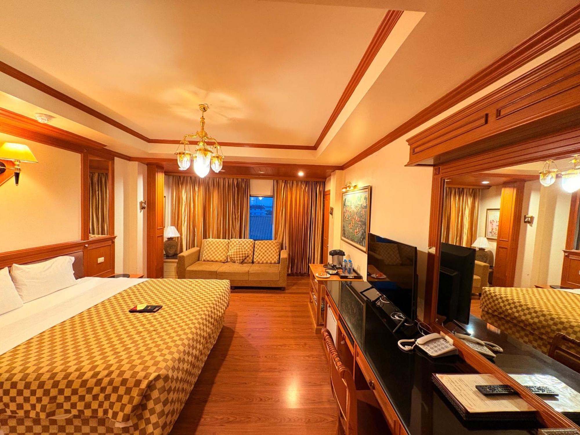 Taksilahotel Maha Sarakham