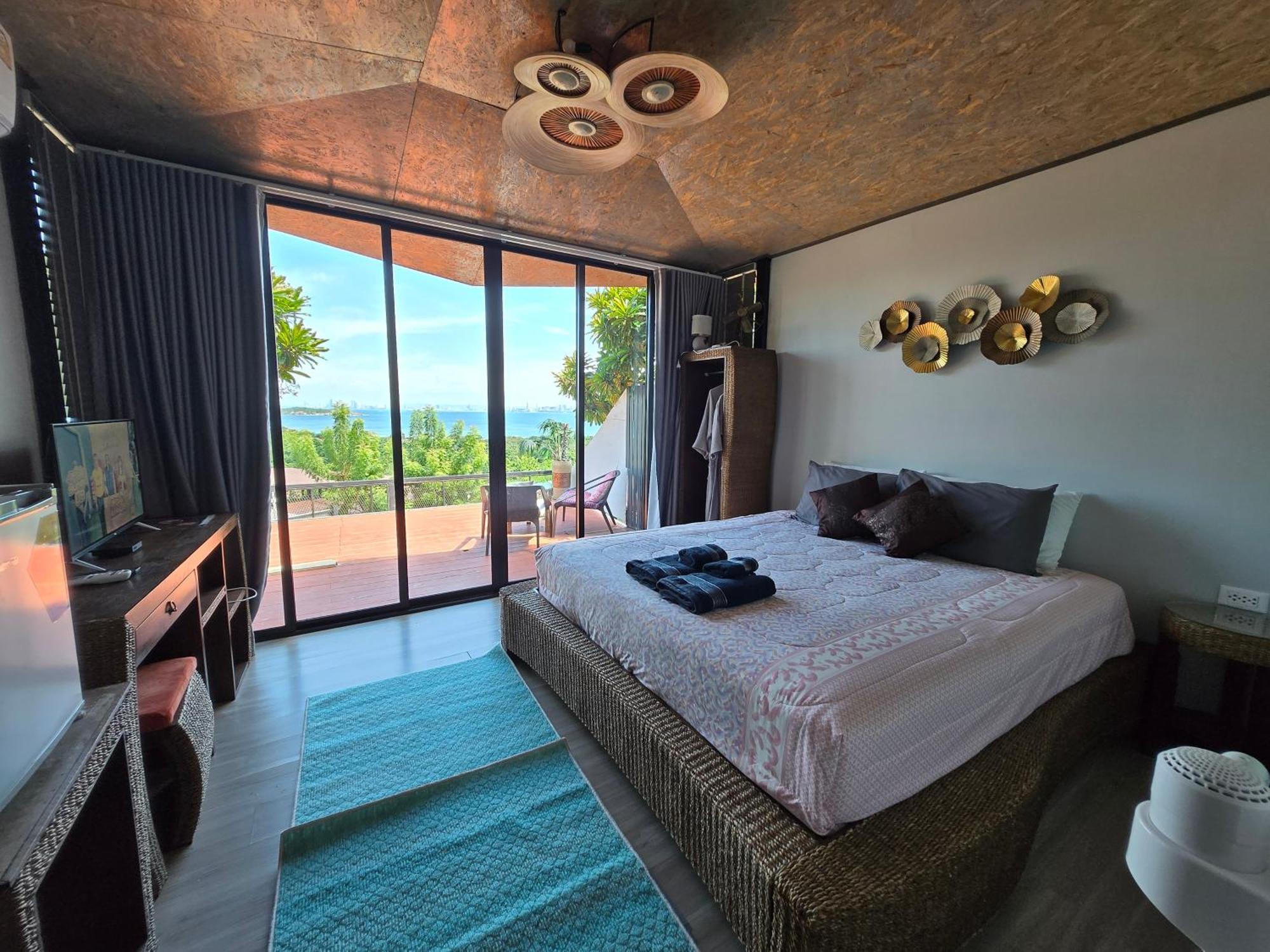 Villa Deep Mountain View