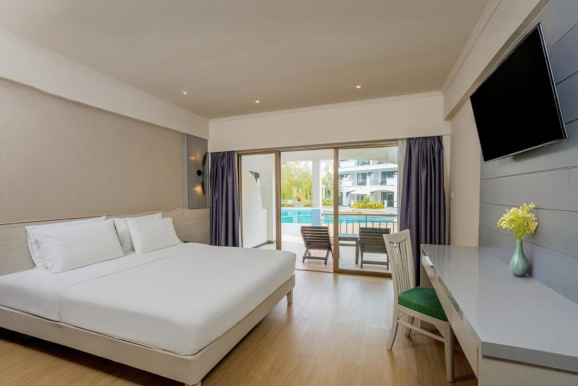 Pinnacle Grand Jomtien And Club 4*