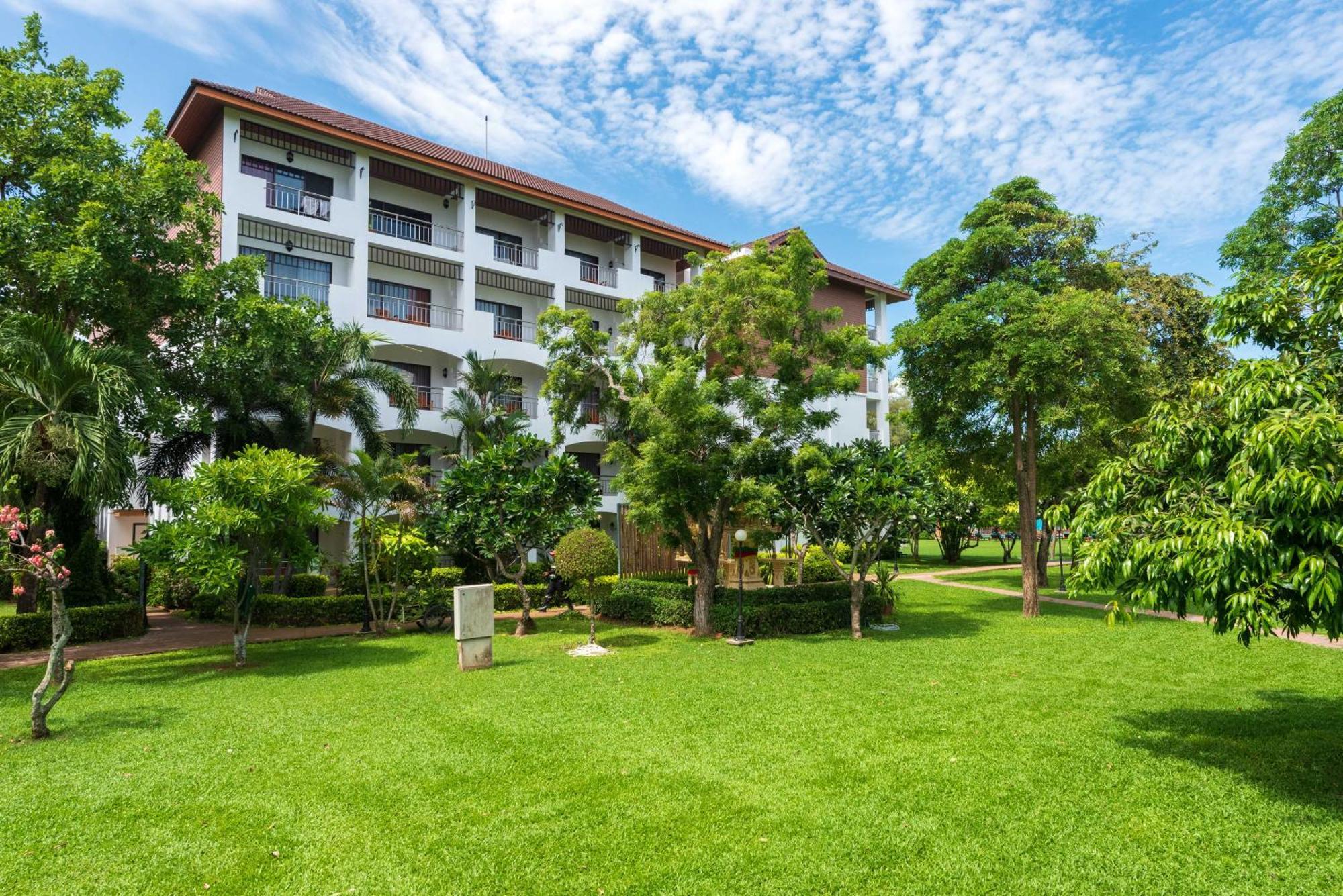 Pinnacle Grand Jomtien And Club