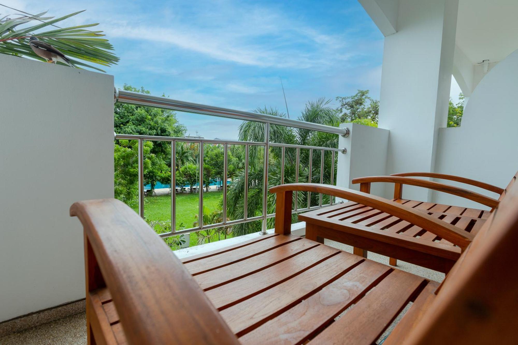 Pinnacle Grand Jomtien And Club Resort 4*