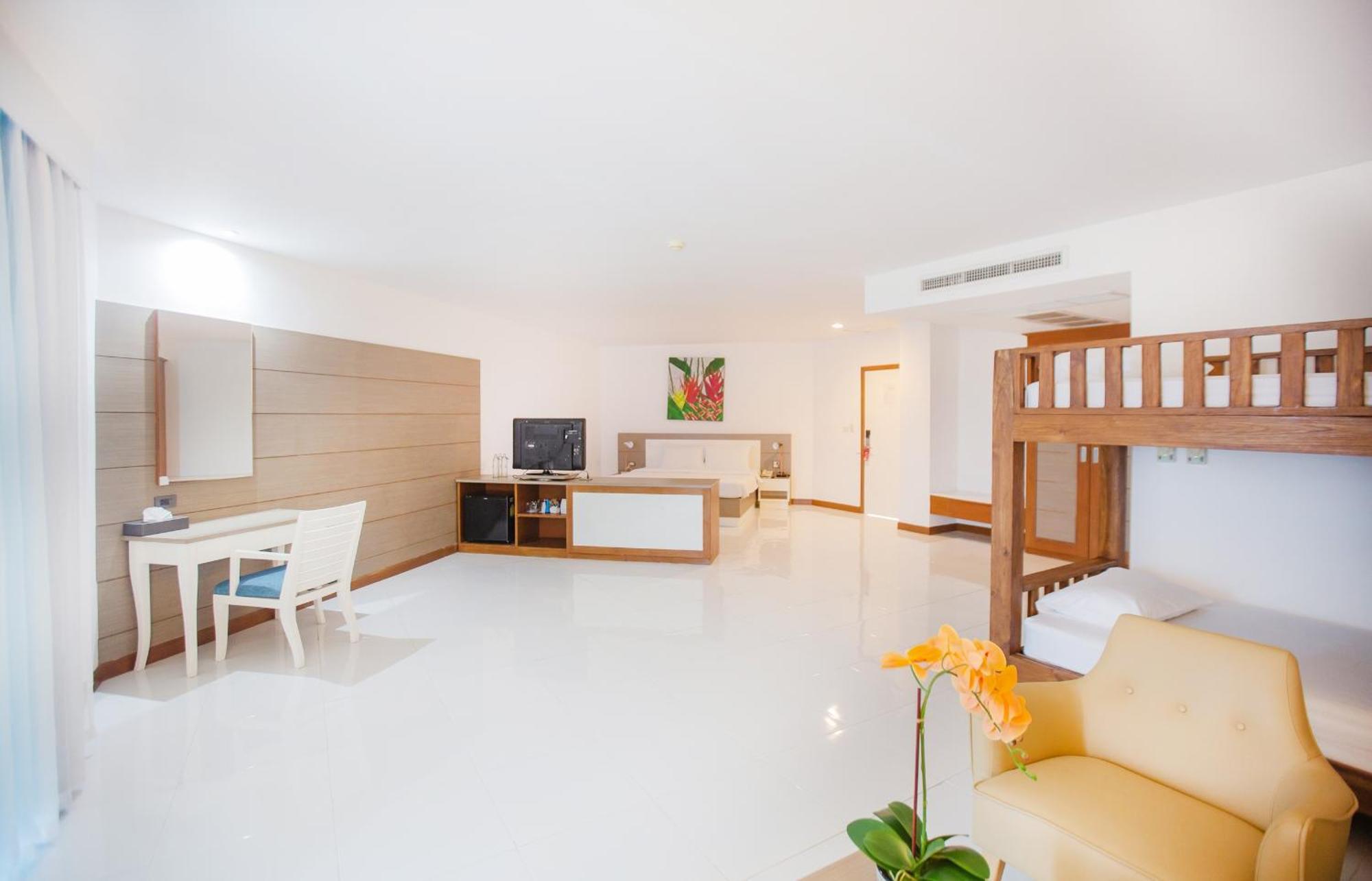 Pinnacle Grand Jomtien And Club Resort Na Chom Thian