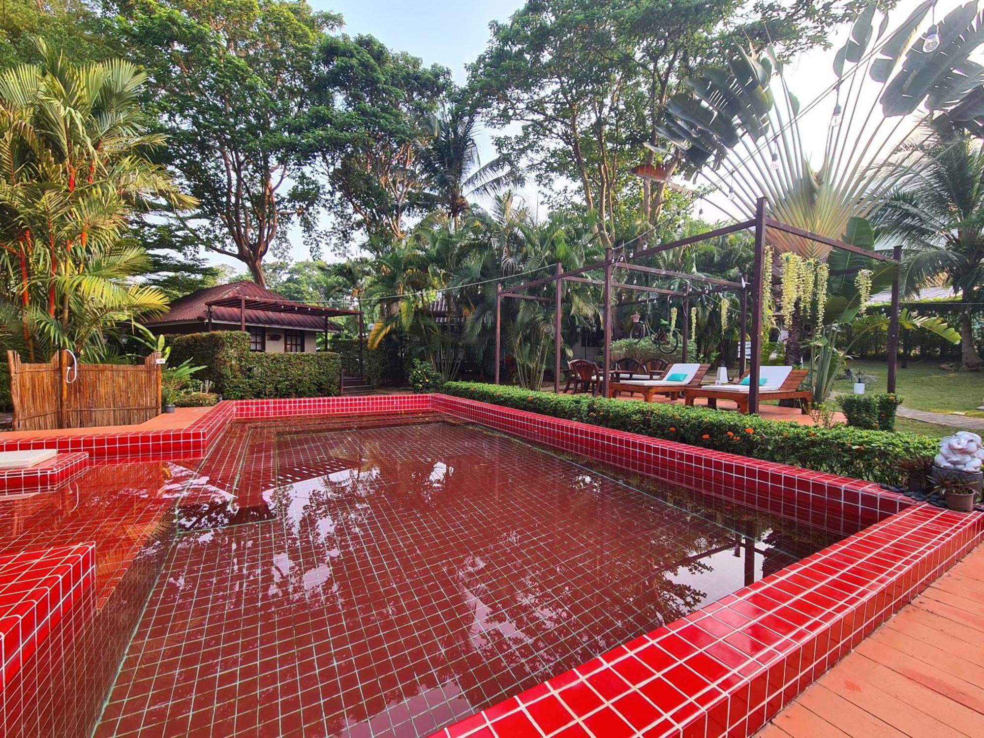 Resort Red Moon Hideaway 4*