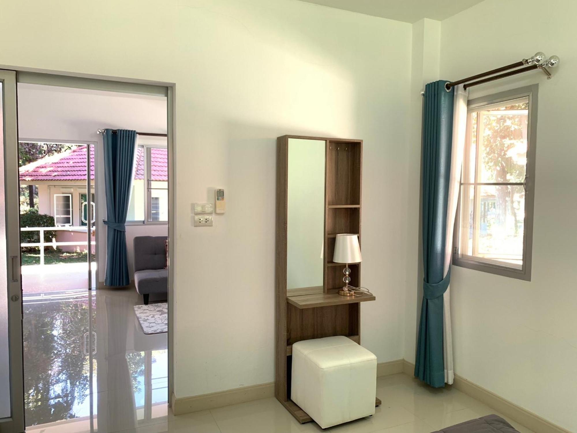 Baan Pingkan Wellness Hotel San Kamphaeng