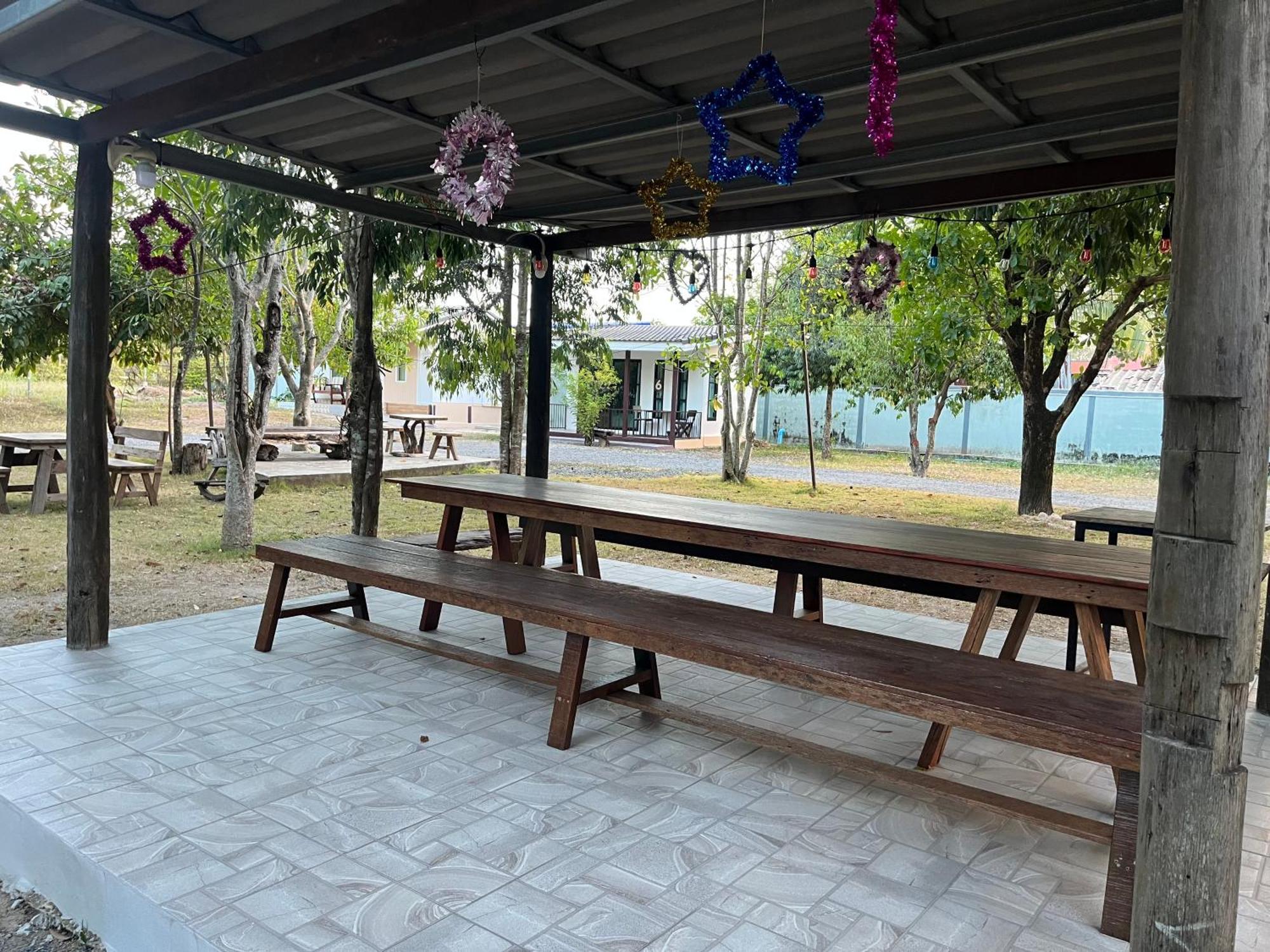 Sangkaset * Ban Mong Muang