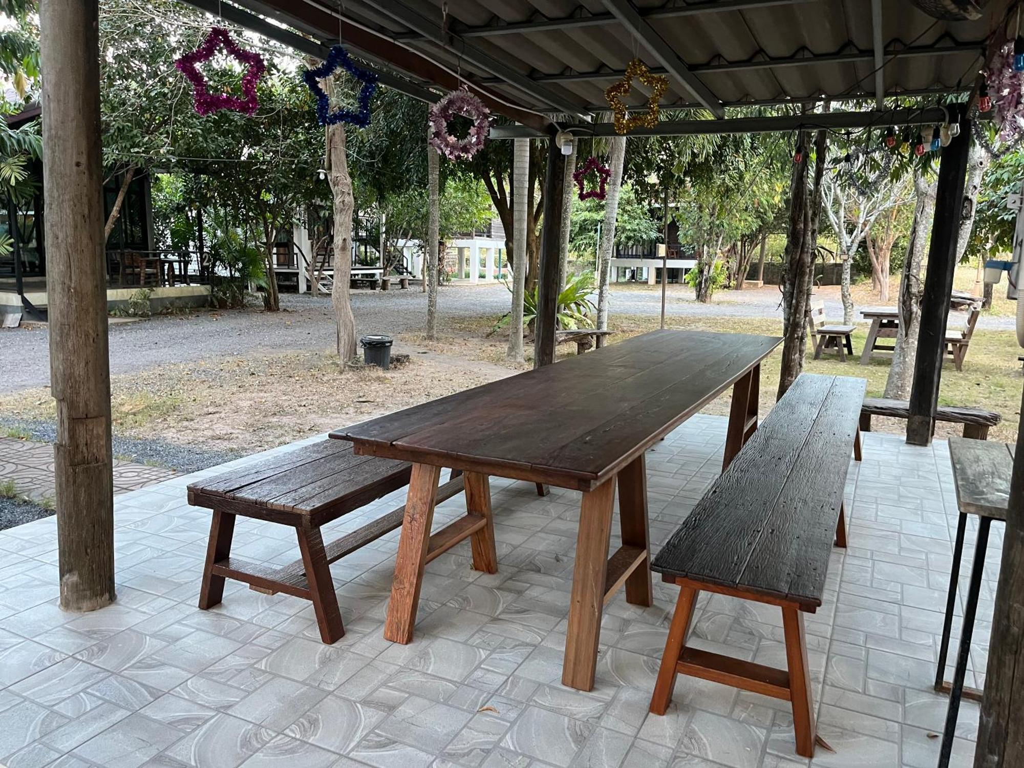 Sangkaset Resort Ban Mong Muang
