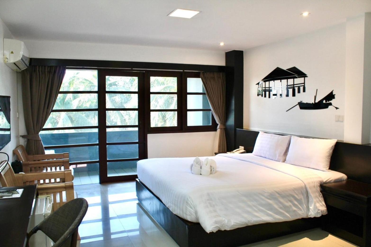 Hotel S2 - Sha Certified