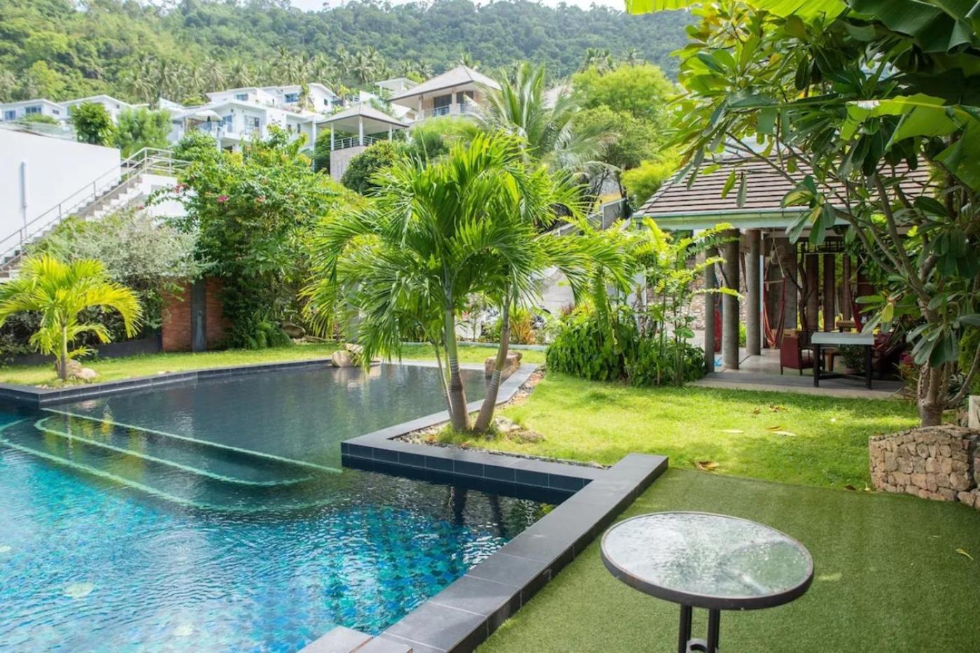Holy View 2br Shared Pool & Seaview - *