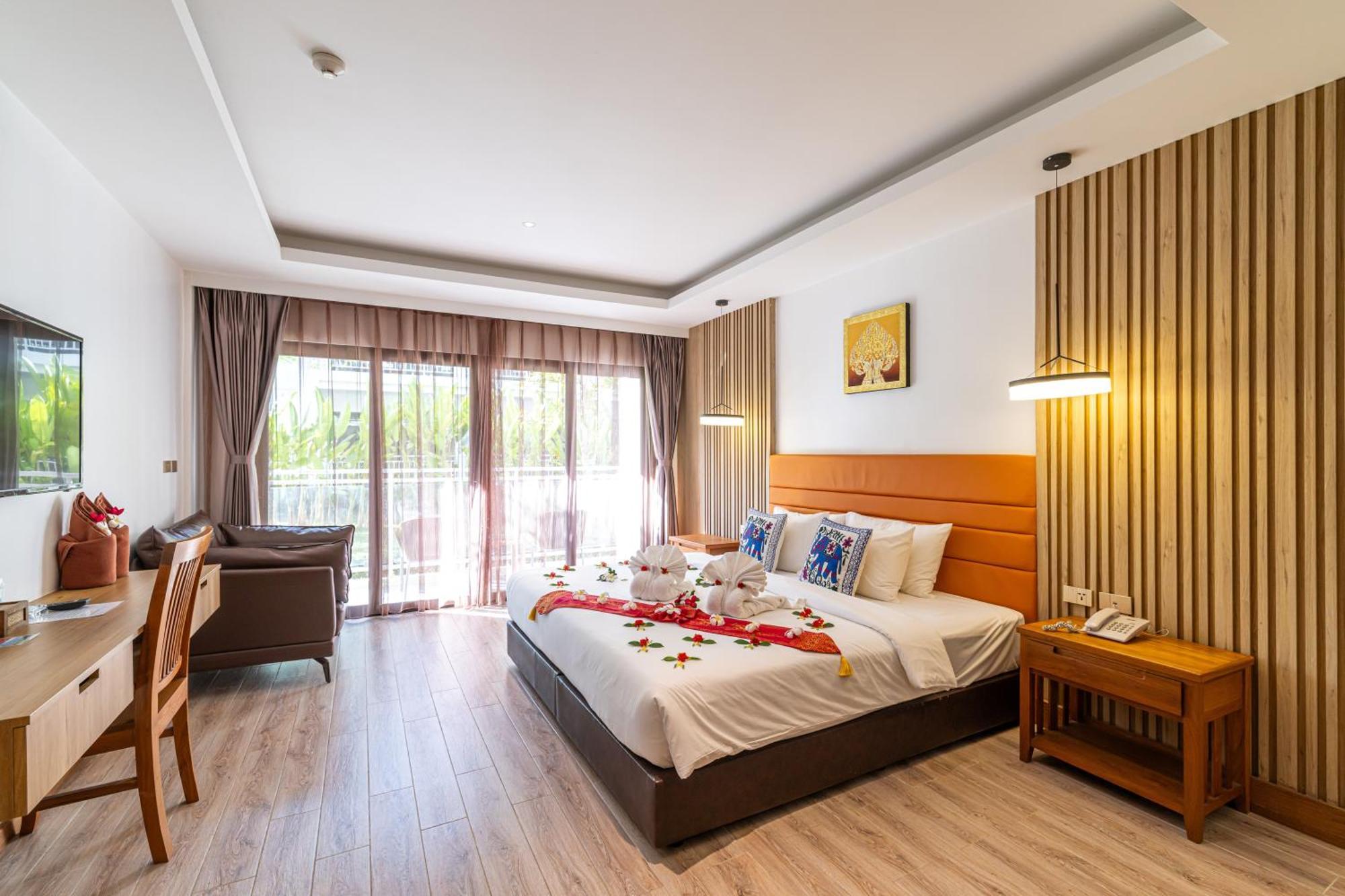 Royal Yao Yai Island Resort 5*