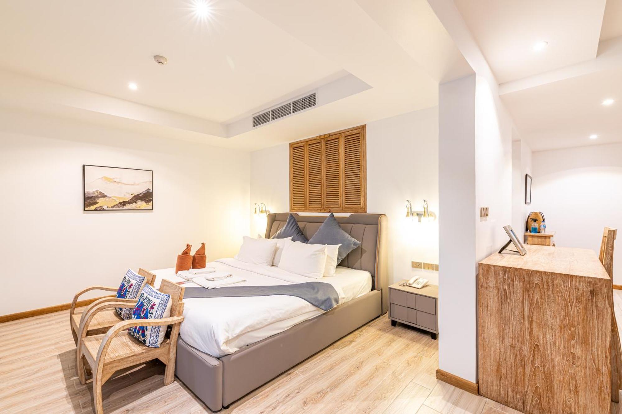 Royal Yao Yai Island Resort 5*