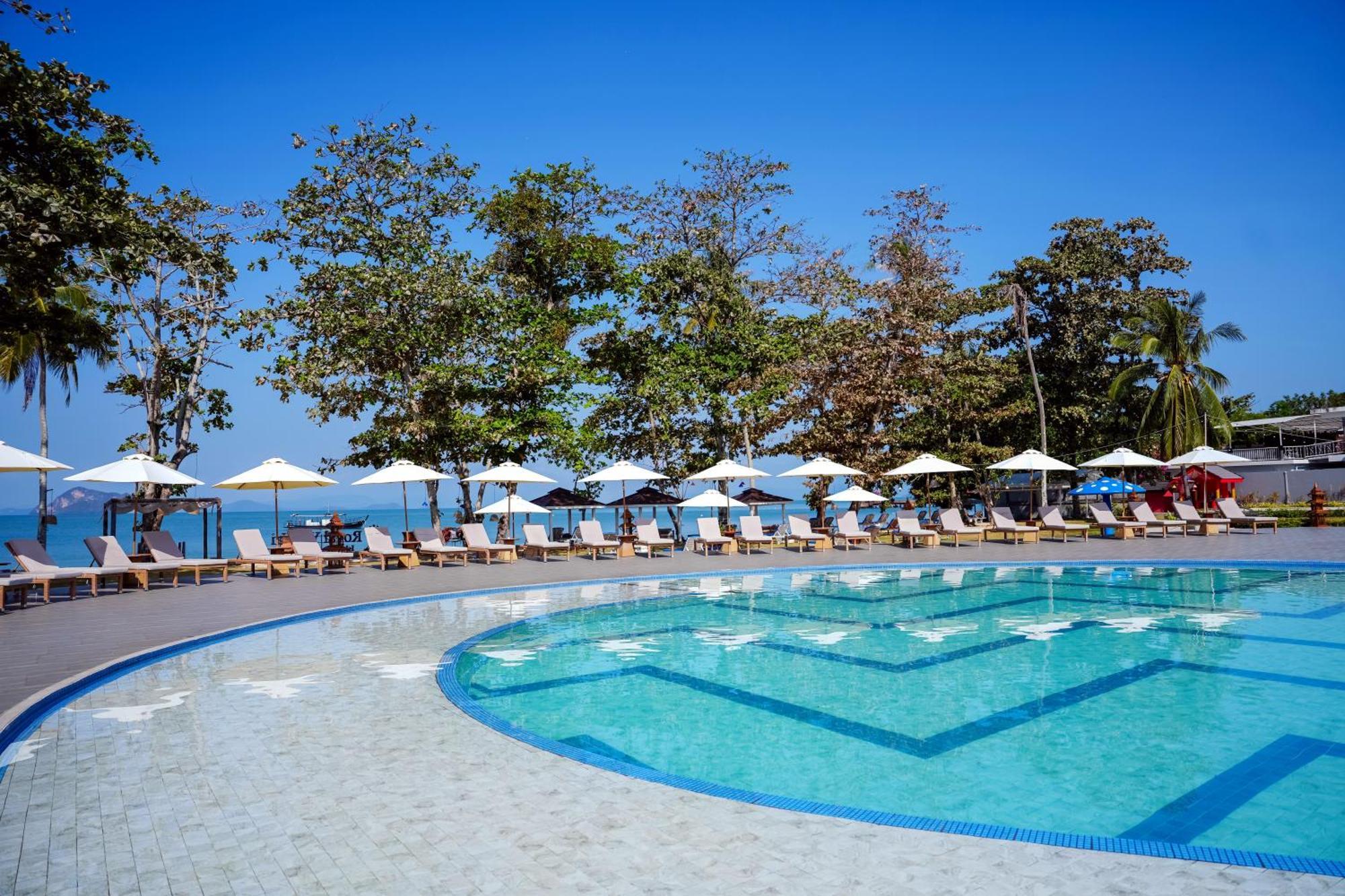 Royal Yao Yai Island Resort