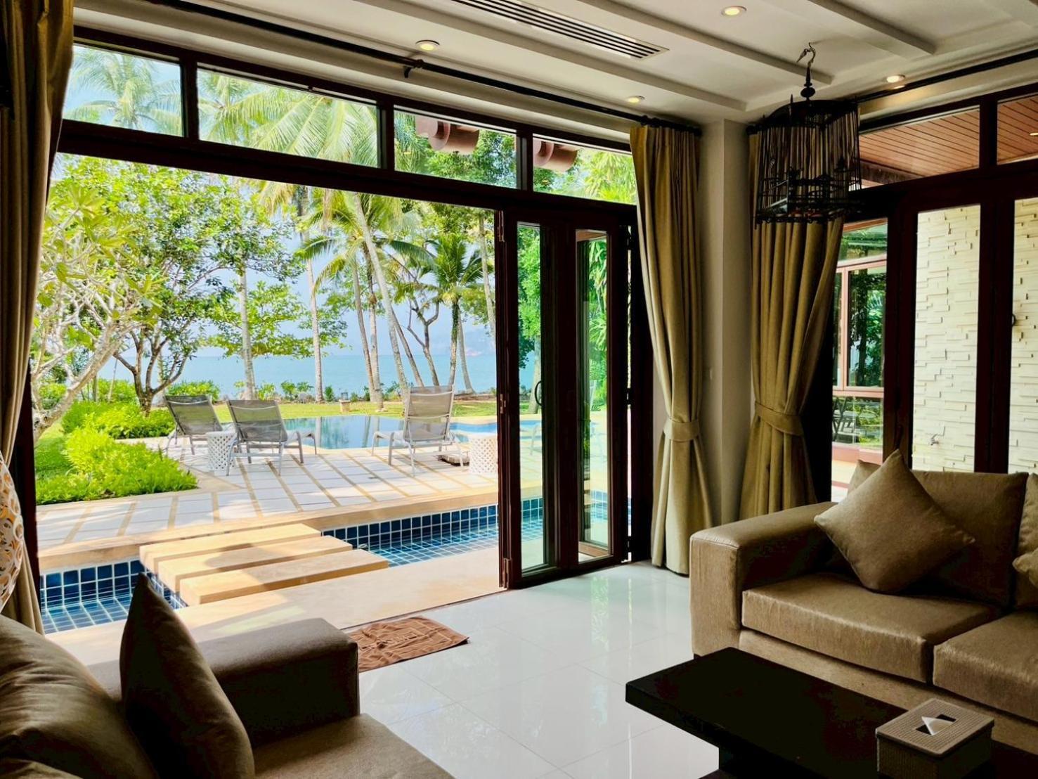 Amatapura Beachfront 12, Sha Certified Pousada *